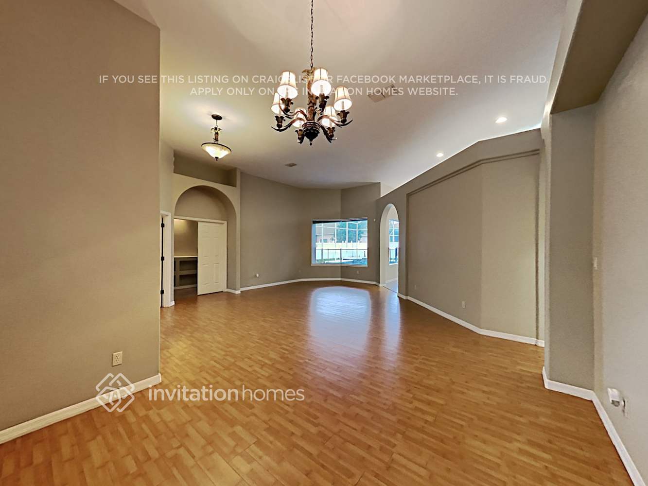 Building Photo - 8119 Belshire Dr