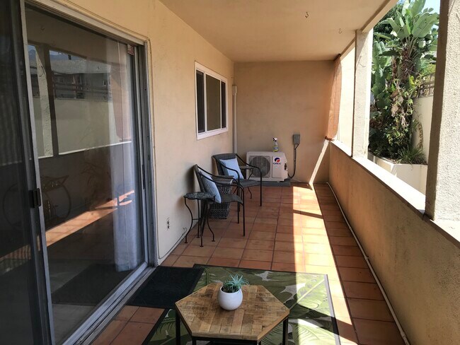 Building Photo - 1299 Cordova St