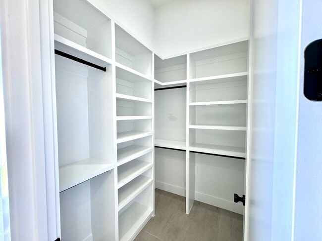 Building Photo - 2925 Fisher's Hill Loop