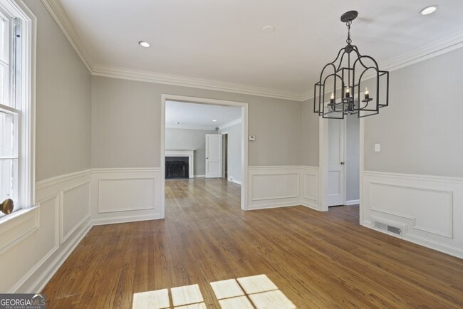 Building Photo - 849 Kipling Dr NW