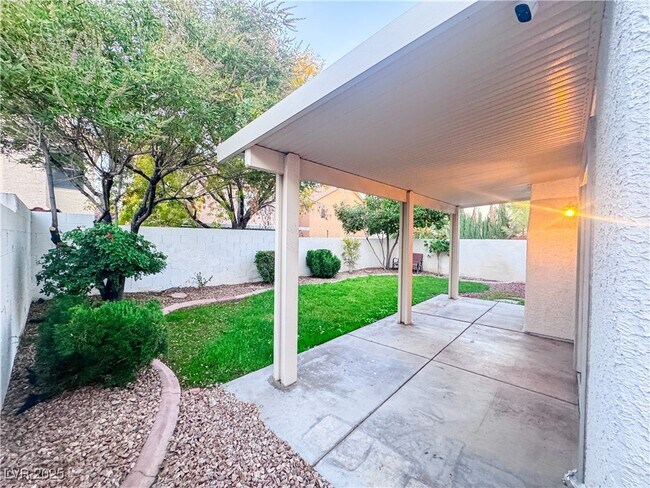 Building Photo - 9532 Aspen Glow Dr