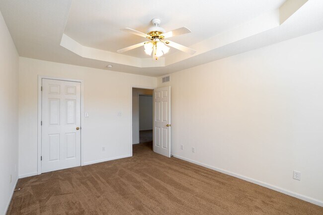 Building Photo - 1704-1706-1706 Juniper Dr