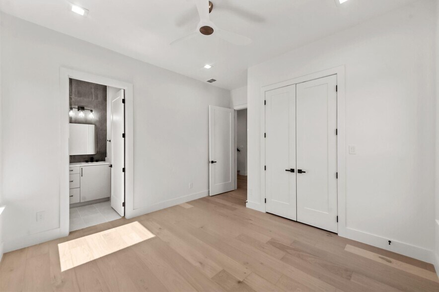 Building Photo - 9727 Williford Trl