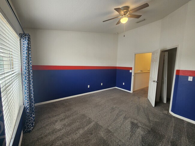 Building Photo - 6401 Barksdale Way