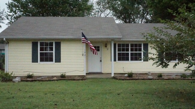 Building Photo - Cute Home in Great Area of Oak Grove