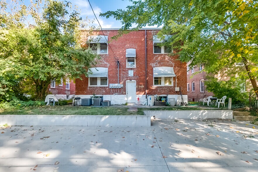 Building Photo - 4622 Shenandoah Ave