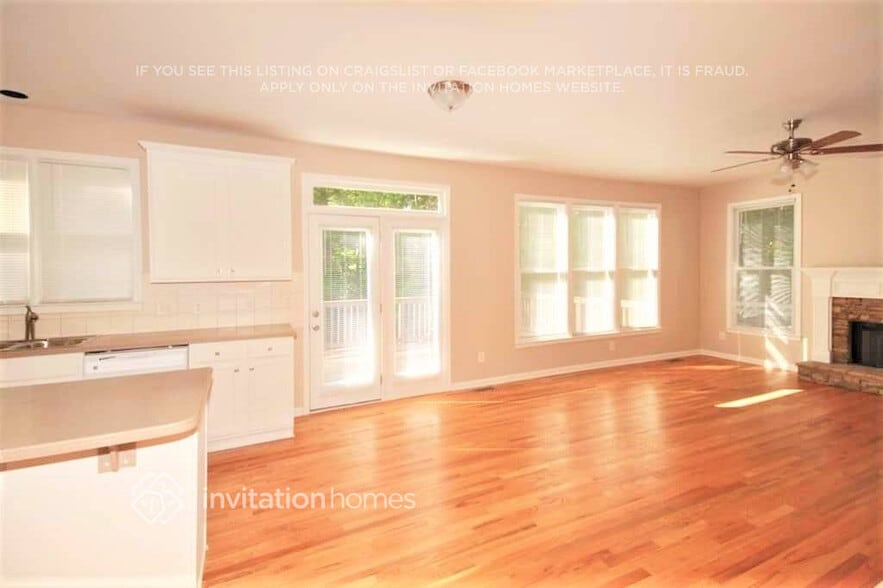 Building Photo - 3850 Ansley Park Dr