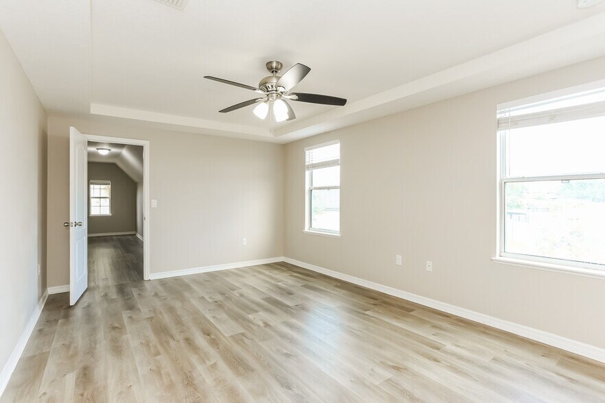 Building Photo - 9350 Caracara Drive