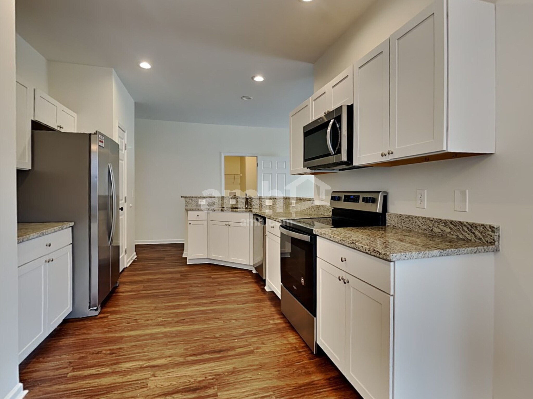 Building Photo - 110 Deerpath Trail