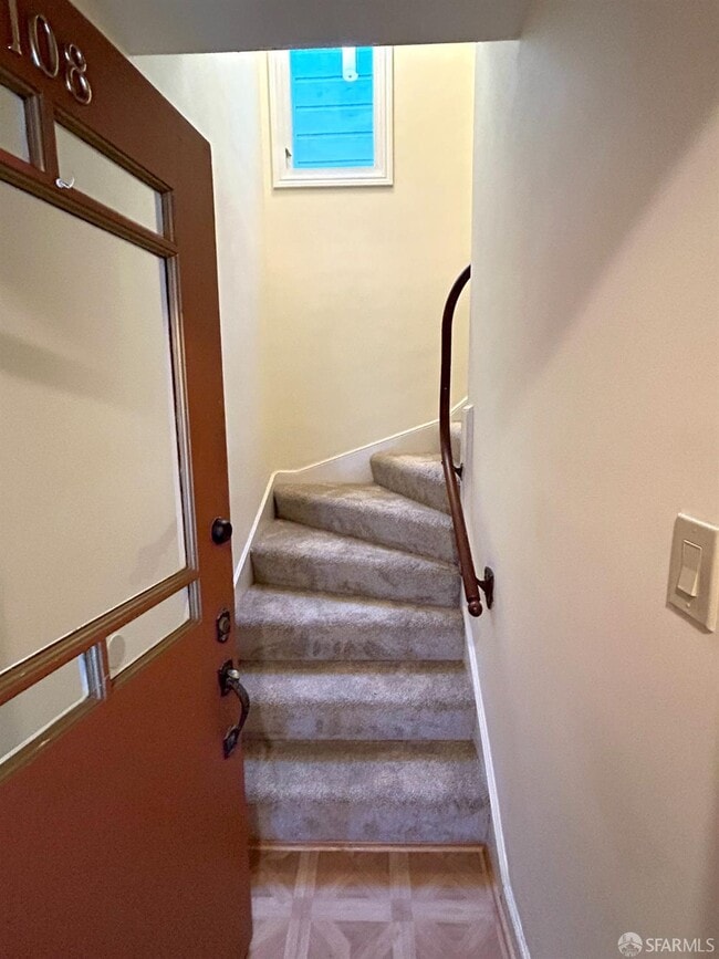 Building Photo - 106 Caselli Ave