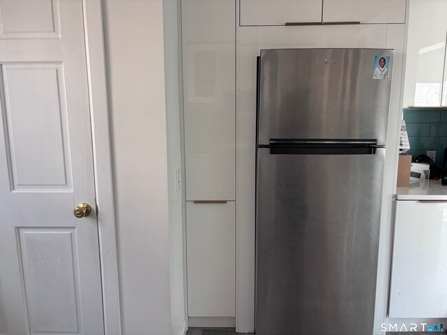 Building Photo - 94 Prospect Ave