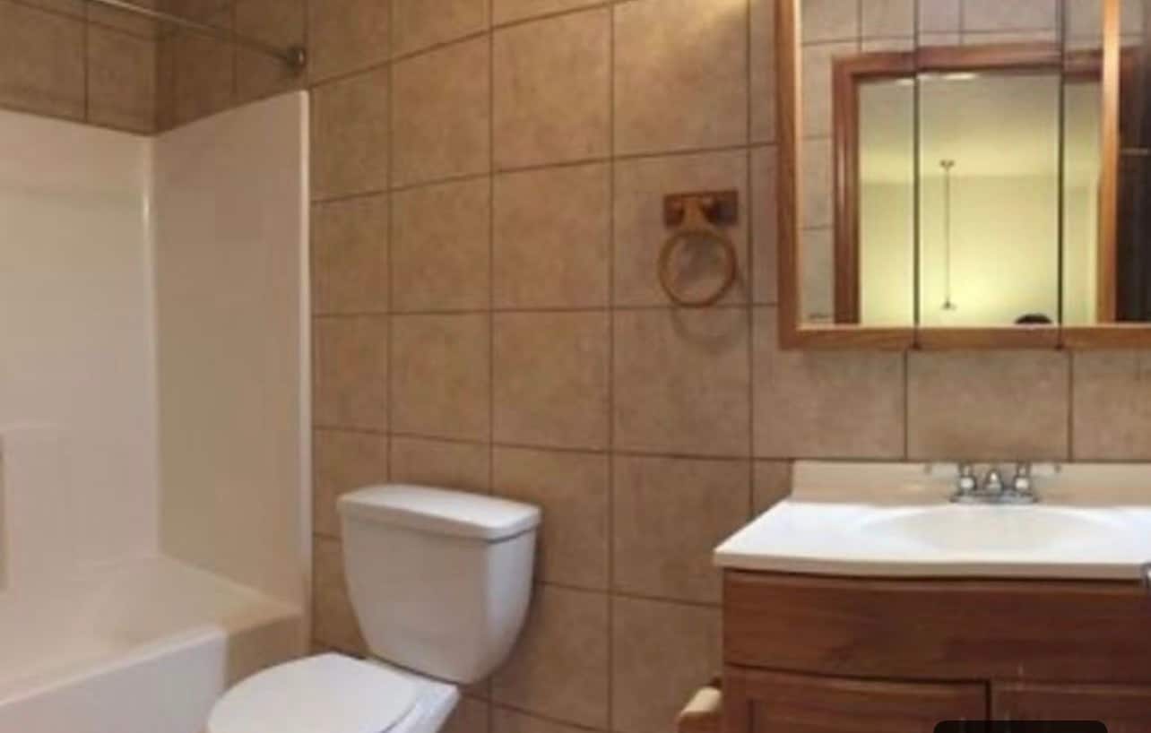 Building Photo - 753 Edmond St