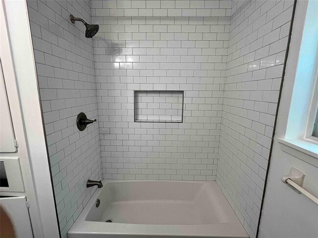 Building Photo - 8106 Mullins Dr