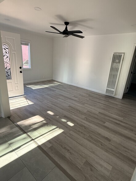 Living Room - 4258 W 101st St