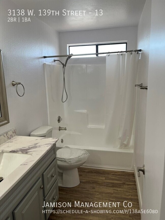 Building Photo - 3138 139th St