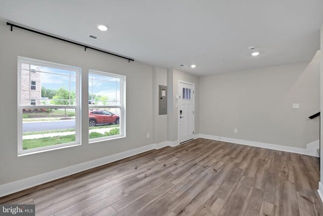 Building Photo - 2782 Bridgewater Dr