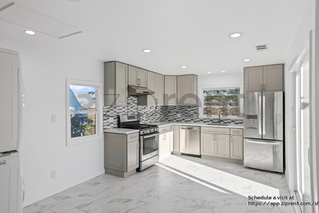 Building Photo - 1516 Magnolia St