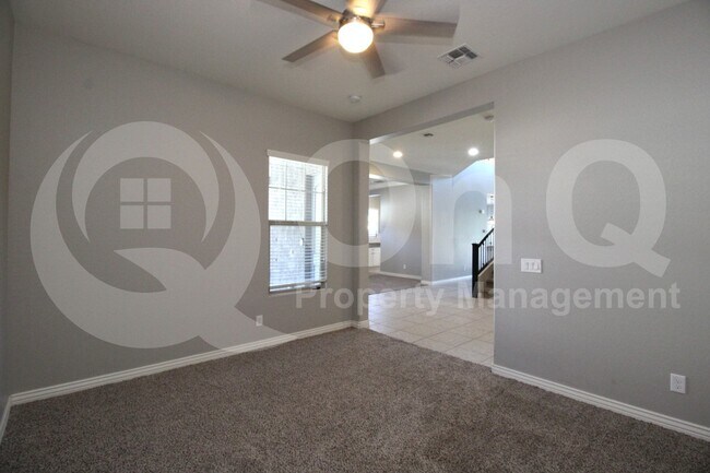 Building Photo - 4247 E Comstock Dr