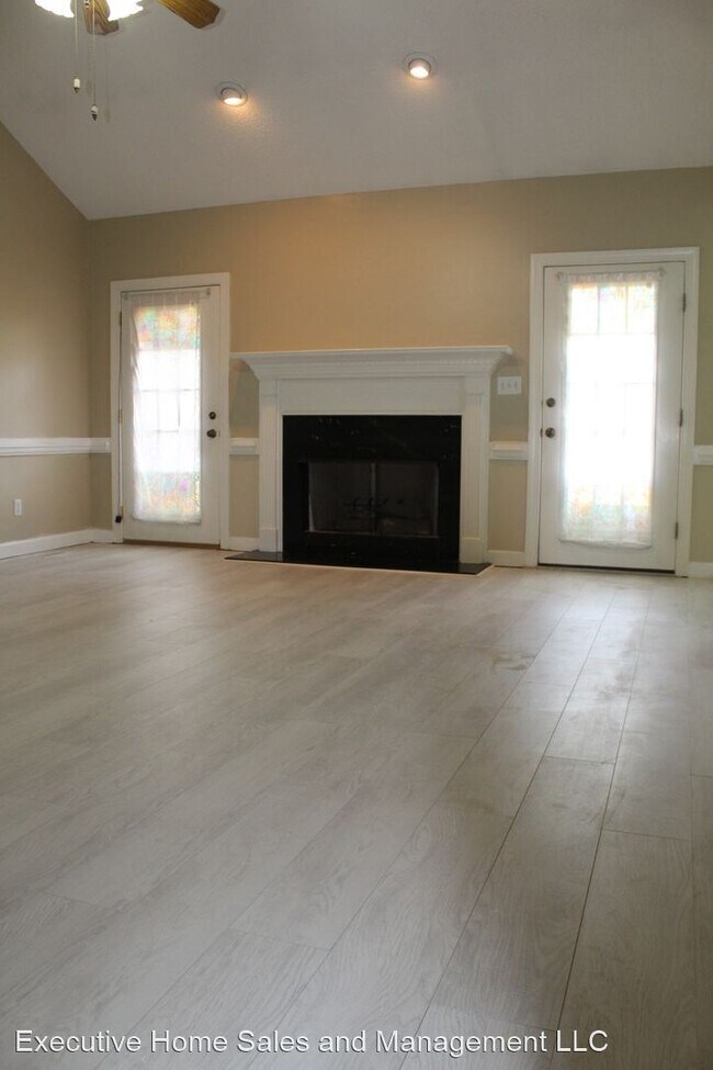 Building Photo - 3 br, 2 bath House - 420 Hunters Creek Dr