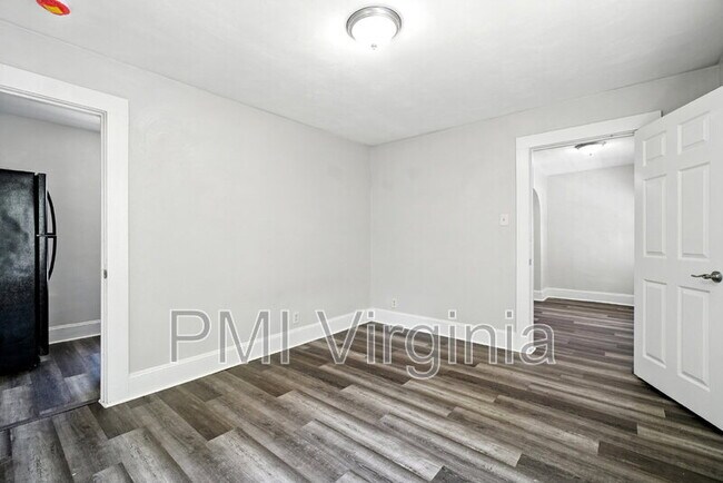 Building Photo - 522 Portsmouth Blvd
