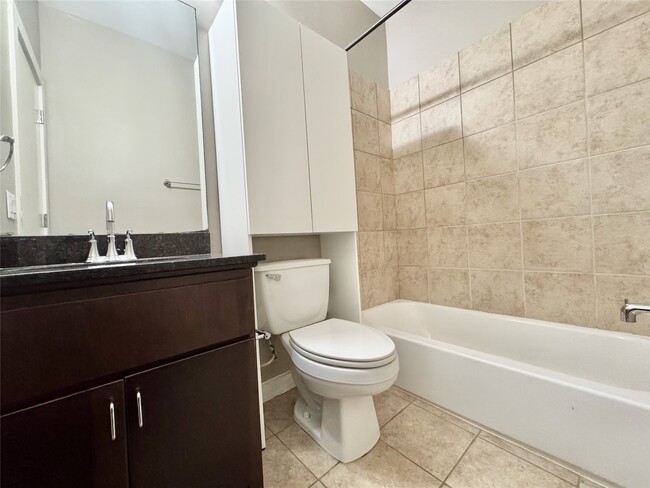 Building Photo - 1515 Birdsall St