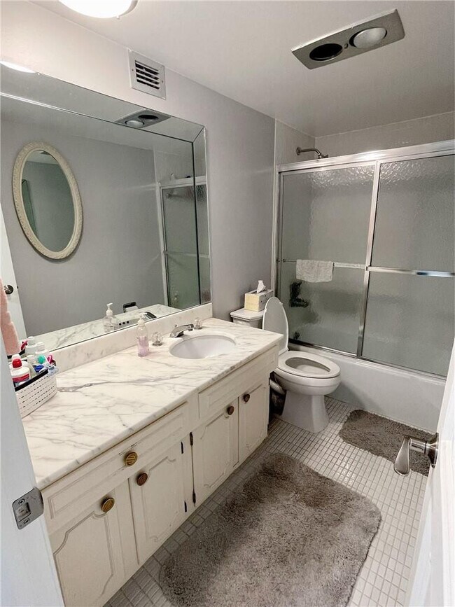 Building Photo - 5200 N Ocean Blvd