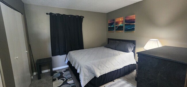 Building Photo - First two weeks for approved applicant.