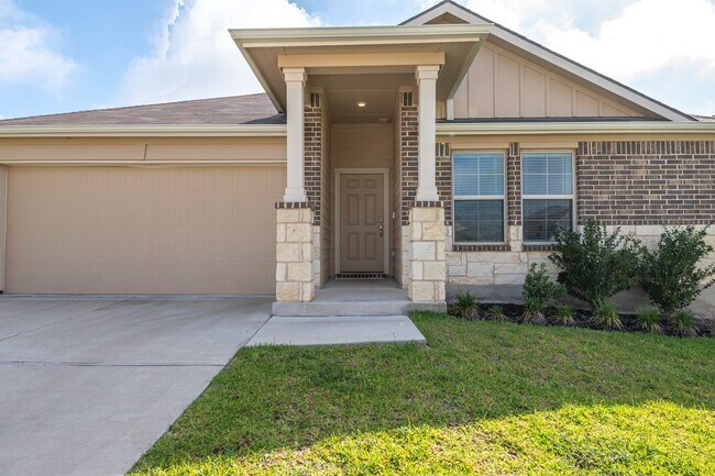 Building Photo - Beautiful 3 Bed/2 Bath Smart Home! Available for Immediate Move in!