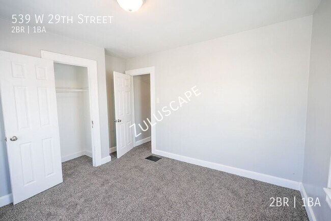 Building Photo - 539 W 29th St