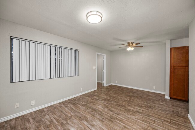 Building Photo - 11002 Hammerly Blvd