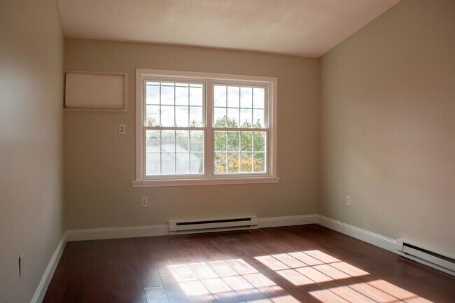 Building Photo - 89 Coleman St