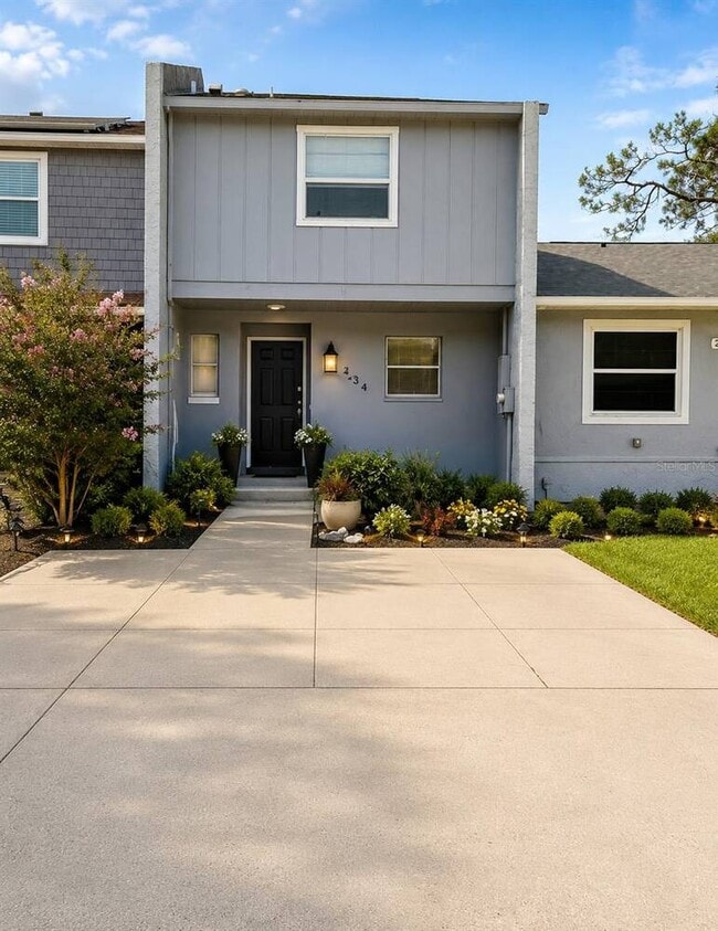 Building Photo - 2434 Rio Pinar Lakes Blvd