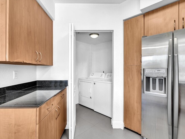 Building Photo - 1830 Radius Dr