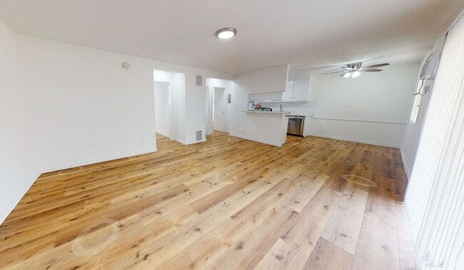 Interior Photo - 15114 Dickens St.