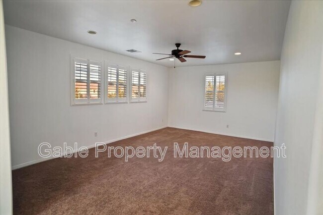Building Photo - 26631 Millhouse Dr