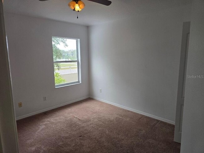 Building Photo - 18002 Birdwater Dr