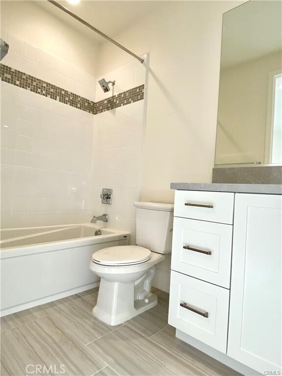 Building Photo - 222 Parkwood