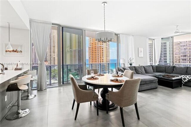 Building Photo - 17550 Collins Ave