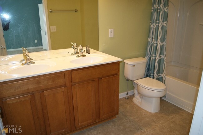 Building Photo - 2754 Deerwood Ln