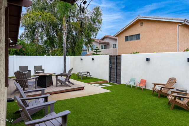 Building Photo - 5209 Wavecrest Way