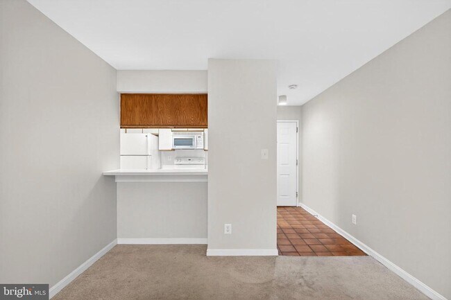 Building Photo - 1020 N Stafford St