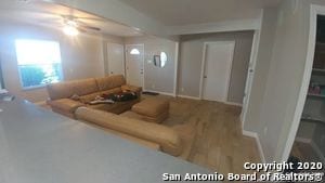 Building Photo - 4818 Cambray Dr