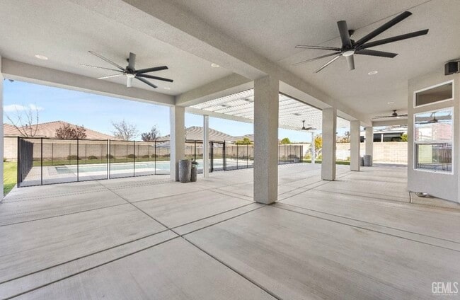 Building Photo - 16612 Bellewood Pl