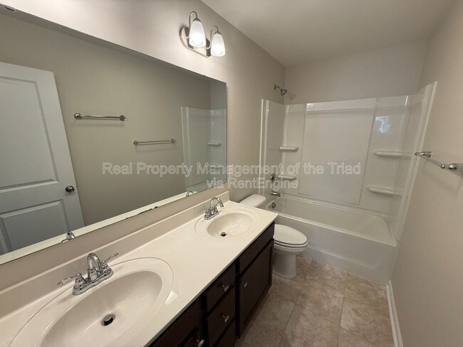 Building Photo - 5012 Shorthorn Way