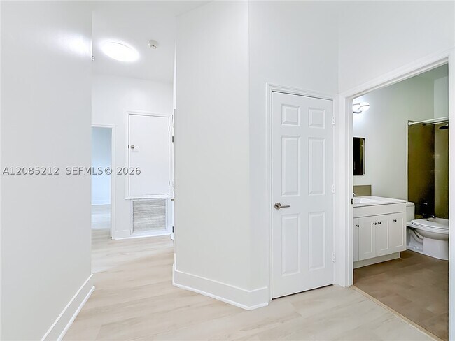 Building Photo - 16204 Opal Creek Dr