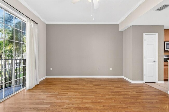 Building Photo - 9739 Meadow Field Cir