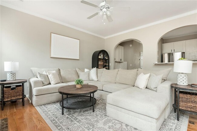 Building Photo - 4735 Longcourt Dr