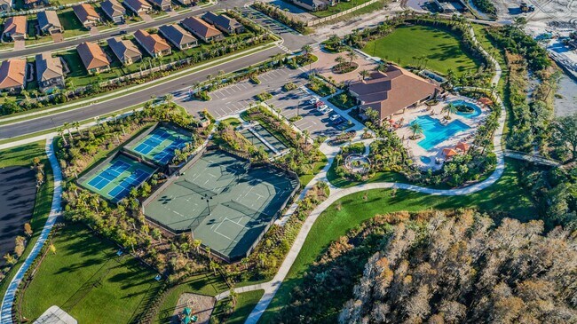 Building Photo - Beautiful Pool home in Starkey Ranch avail...