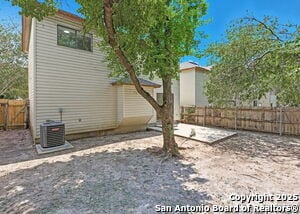 Building Photo - 8939 Kenton Briar