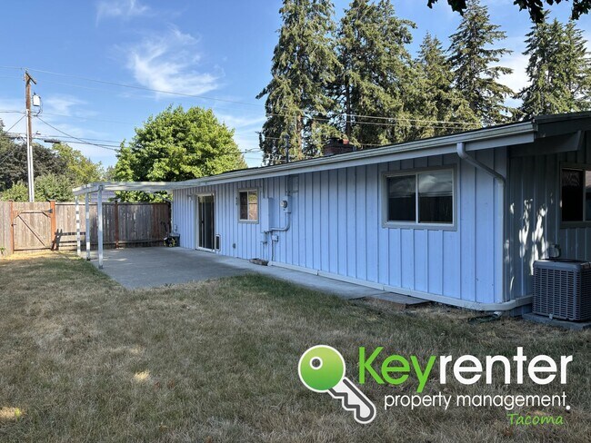 Building Photo - Beautiful 4-Bedroom Rambler in a Desirable...